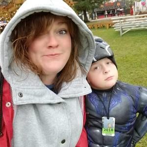 Meet your Posher, Kayla